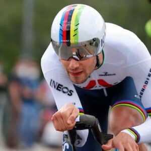 Ciclismo Mondiali, trionfa Ganna nelle Fiandre con una cronometro perfetta ad oltre 54 km/h. Battuti gli altri big