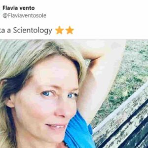 Flavia Vento si è iscritta a Scientology: anni fa su Twitter tempestava di messaggi Tom Cruise