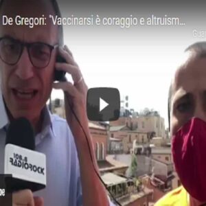 Letta canta De Gregori: “Vaccinarsi è coraggio e altruismo, come nella canzone” VIDEO