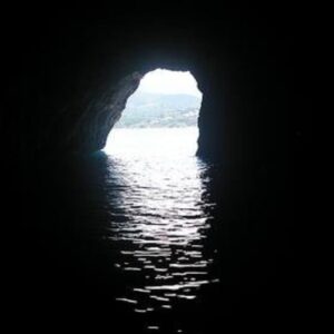 Palinuro, maresciallo dei carabinieri annega durante immersione vicino alla Grotta Azzurra