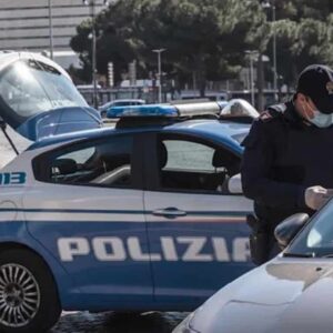 Rave party illegale a Milano con oltre 400 invitati: la polizia arresta due persone