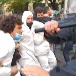 Youth4Climate Milano, scontri manifestanti Polizia