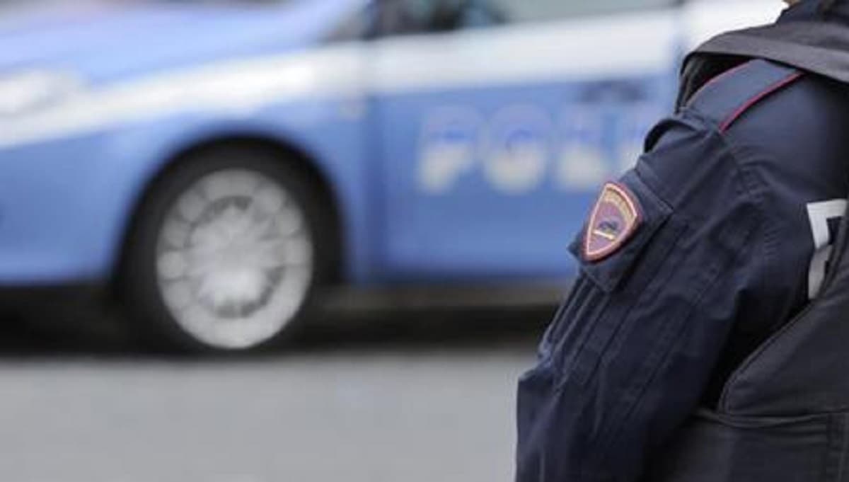 Milano, prova a vendere cocaina a un poliziotto in borghese: arrestato 32enne tunisino