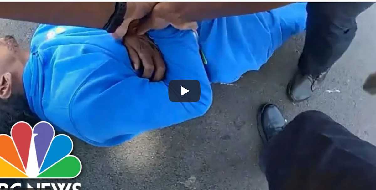 Ohio, afroamericano paraplegico trascinato fuori dall'auto dalla polizia. Il VIDEO choc