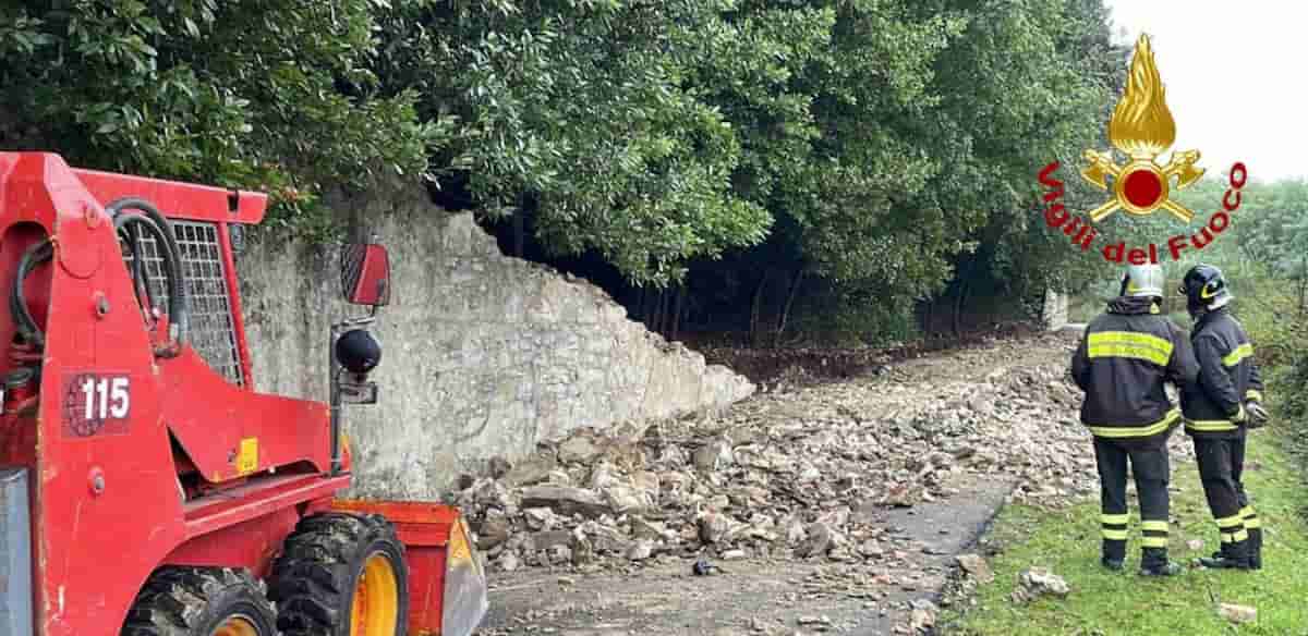 Calenzano (Firenze), crolla muro di Villa Peragallo: morta una donna travolta dalle macerie