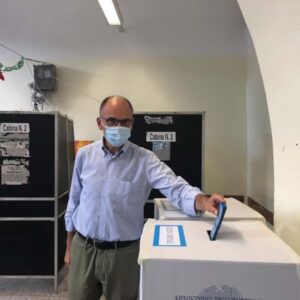 Enrico Letta eletto a Siena: tornerà alla Camera sei anni dopo l'addio. "La destra vinceva con Berlusconi, ora è battibile"