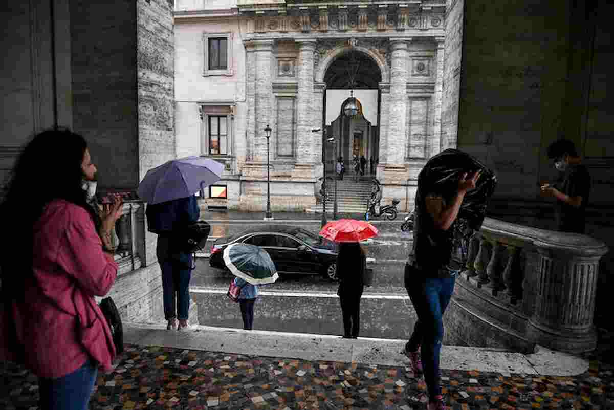 Allerta maltempo su Roma e sul Lazio: piogge e temporali dalla tarda sera di lunedì 4 ottobre