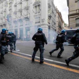 No Green Pass, altro sabato di fuoco a Roma: Cgil in piazza, torna Forza Nuova? E c'è anche Lazio-Inter...