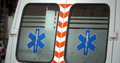 Incidente a Loreggia, auto contro furgoncino: morta una donna, ferito il compagno