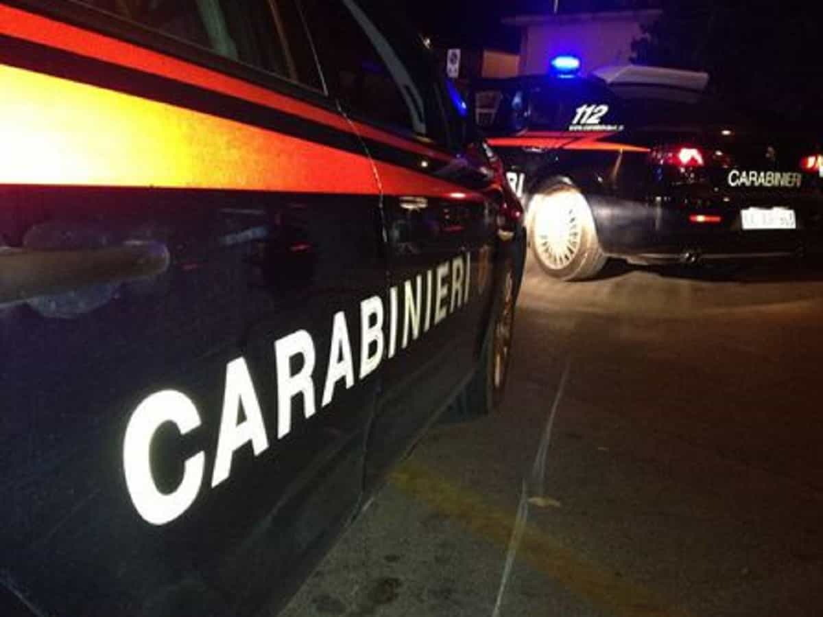 Bari, faceva prostituire la fidanzata: 5 arresti. La ragazza, incinta, lasciata anche senza cibo
