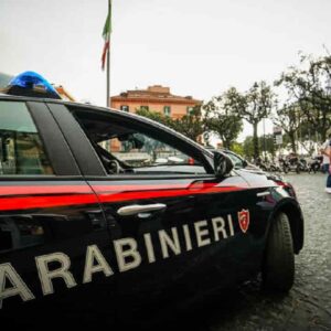 Assalto al portavalori a Pescara, ladri sparano e portano via un bottino da 80mila euro