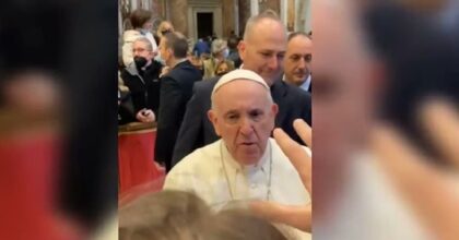 Papa Francesco e la battuta con i fedeli pugliesi: "Ma la Puglia è un po' pericolosa no?" VIDEO
