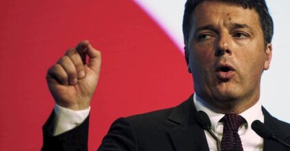 Renzi, getti la maschera, l'outing sul palco della Leopolda: è sempre stato a destra, a sinistra si rassegnino