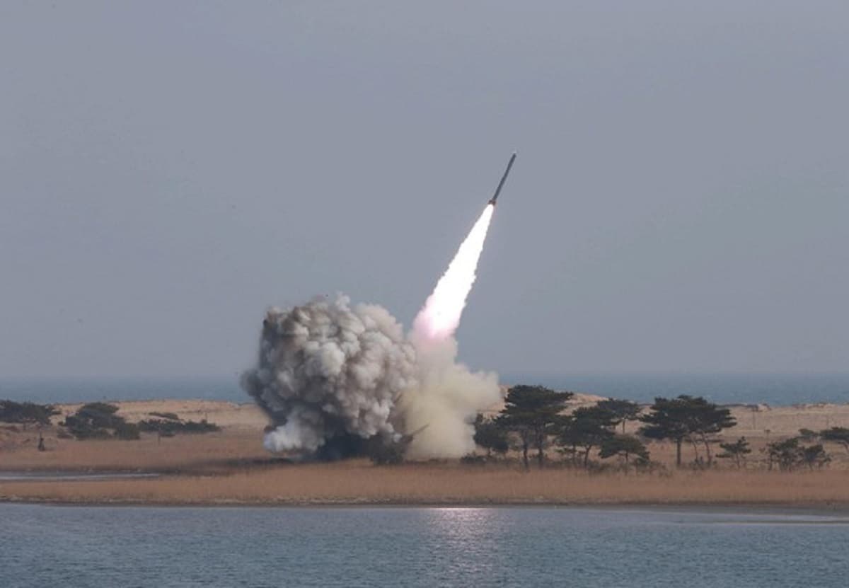 Skyfall, il missile nucleare russo con un reattore nucleare a bordo. I test falliti e i rischi per l'ambiente