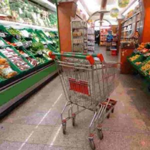 Supermercati, si chiude: meno settemila, i 106 di Carrefour gli ultimi della serie