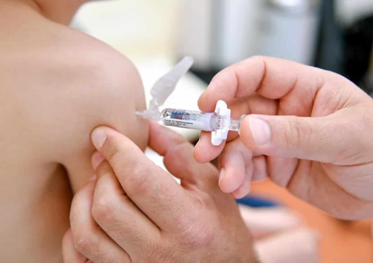 Vaccini Covid ai bambini tra 5 e 11 anni, si comincia entro Natale: l'auspicio di Locatelli (presidente Css)