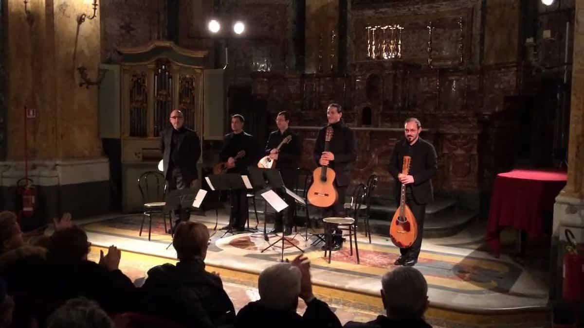 Accademia mandolinistica napoletana