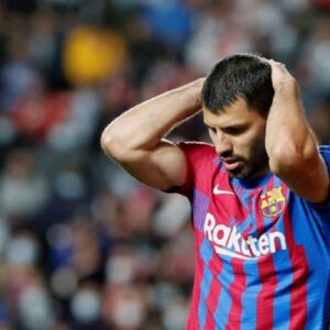 Sergio el Kun Aguero lascia il calcio dopo il problema di aritmia, l'addio in lacrime
