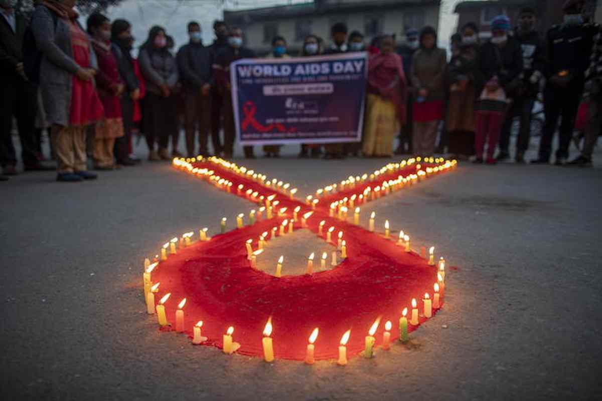 Aids, oggi è la Giornata Mondiale: con i farmaci non si muore più ma la speranza è il vaccino a mRna