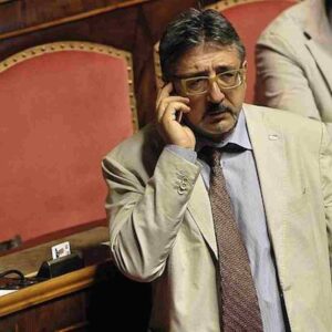 Bartolomeo Pepe, l'ex senatore M5s morto per Covid a 59 anni: era un convinto No Vax