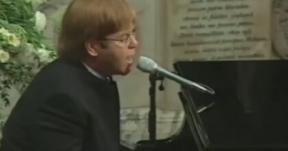 Elton John ai funerali di lady Diana per Candle in the Wind: ecco come la regina Elisabetta fu convinta