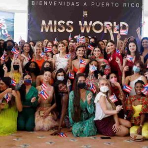 Miss Mondo, focolaio di Covid: 23 concorrenti e 10 membri dello staff positivi. Finale rinviata
