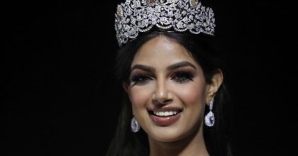 Miss Universo, vince la indiana Harnaaz Sandhu, tra le pressioni contro Israele a sostegno dei palestinesi