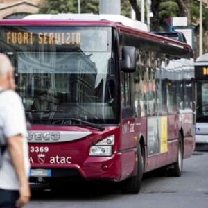 Sciopero dei trasporti oggi 14 gennaio bus, metro e tram: orari e informazioni