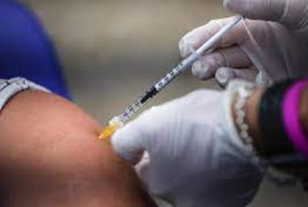Vaccini Covid, Governo stanzia 150 milioni per gli indennizzi per danni e effetti negativi