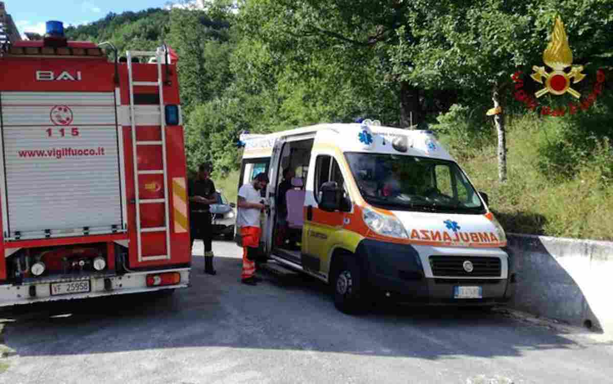 Incidente a Vigevano, urto frontale auto-furgone in Corso Novara: morta sul colpo una 44enne