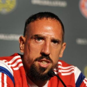 Franck Ribéry coinvolto in un incidente stradale: lieve trauma cranico per il giocatore della Salernitana