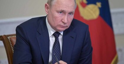 Russia fuori dallo Swift: l'ultima sanzione per fermare Putin, che cos'è e perché rischia di essere un'arma a doppio taglio