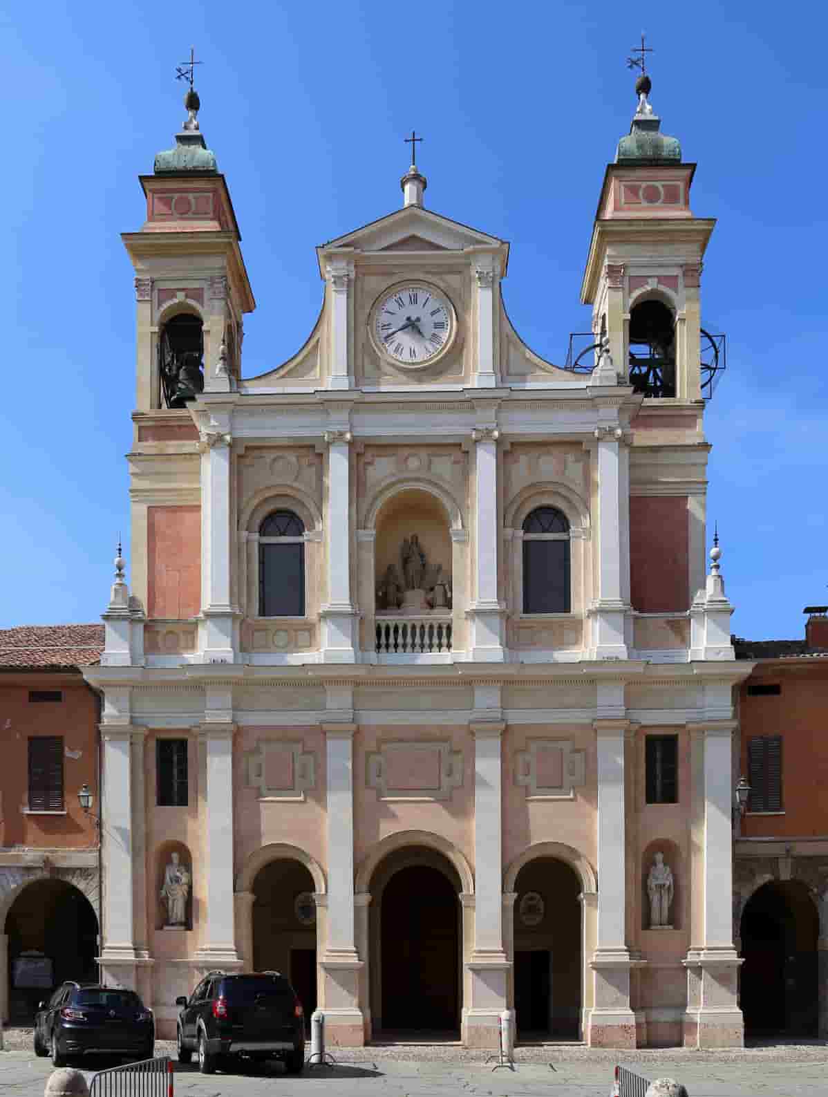 https://it.wikipedia.org/wiki/Duomo_di_Guastalla