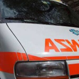 Incidente Consolata (Caserta), moto e macchina si scontrano sulla Casilina: un morto