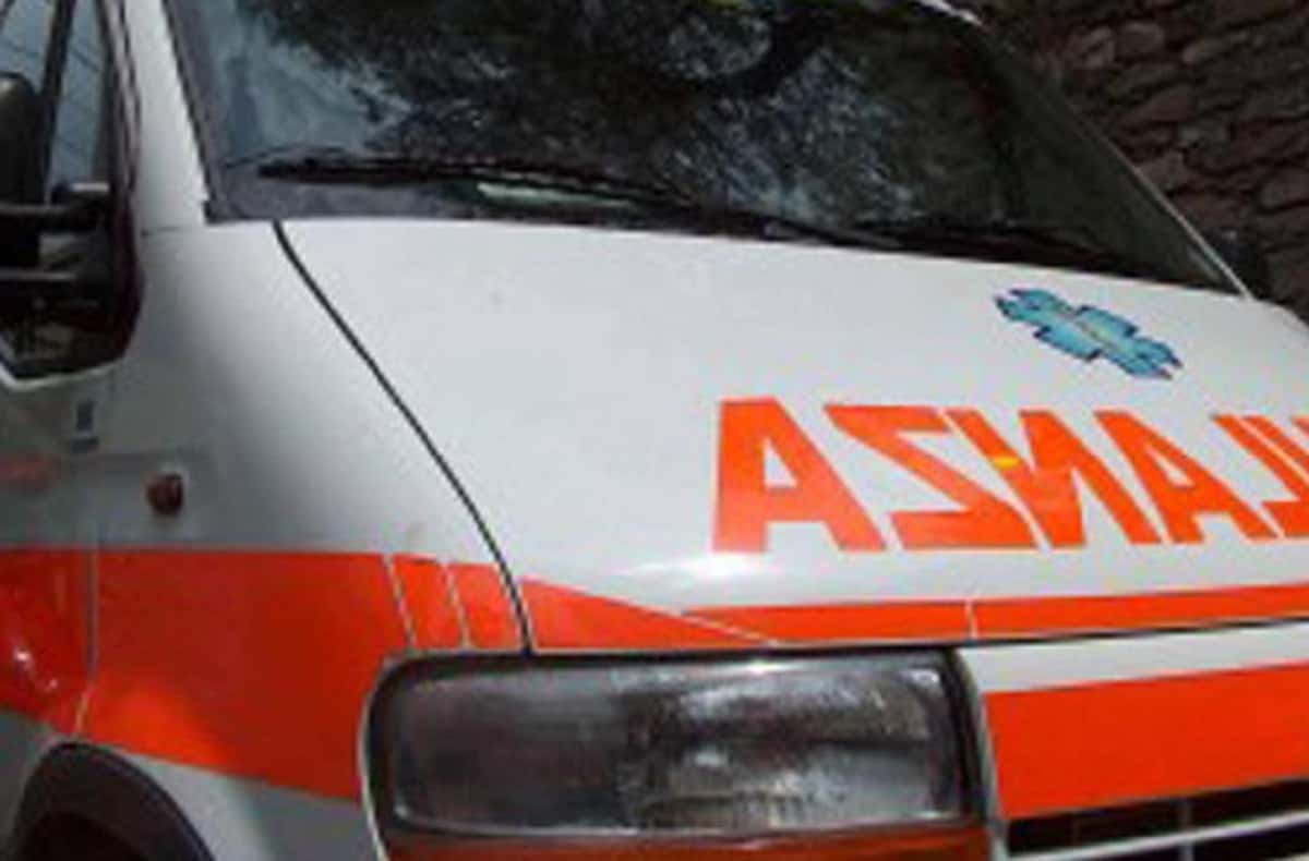 Aosta, investito da una rampa di un mezzo pesante: morto operaio 61enne