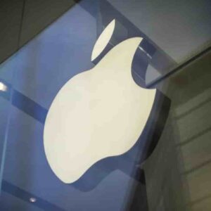 Apple, dal 1 aprile stop al contratto con Teleperformance: oltre 200 lavoratori a rischio