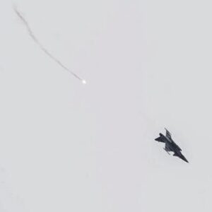 Monte Legnone (Lecco): jet militare precipitato: trovato uno dei due piloti che si è lanciato col paracadute