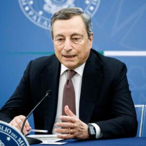 Mario Draghi: "L'Italia richiesta come garante da Russia e Ucraina"