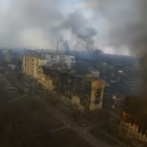 Mariupol, quel che resta dopo i bombardamenti dei russi VIDEO