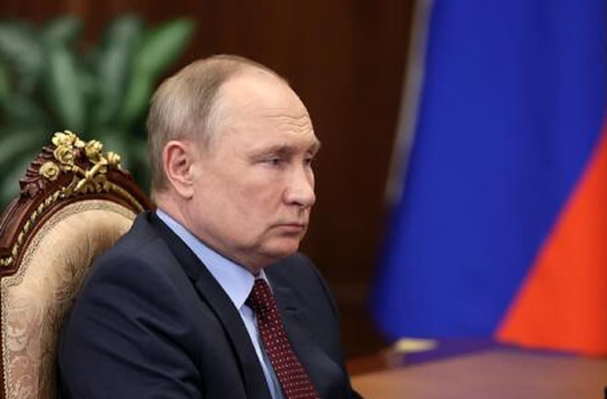 Ucraina, Vladimir Putin ora si sente ingannato e ha fatto arrestare due 007