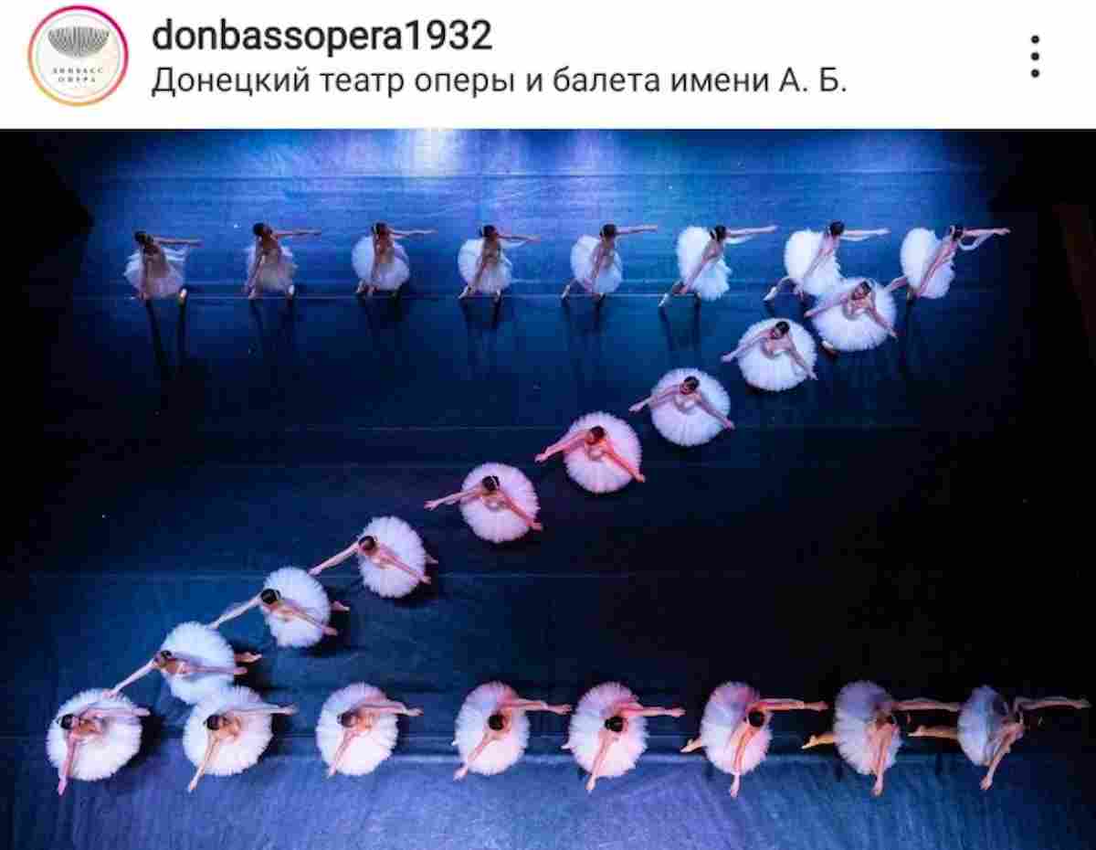 Gli atleti russi che fanno la Z, le coreografie pro Putin per la guerra in Ucraina FOTO