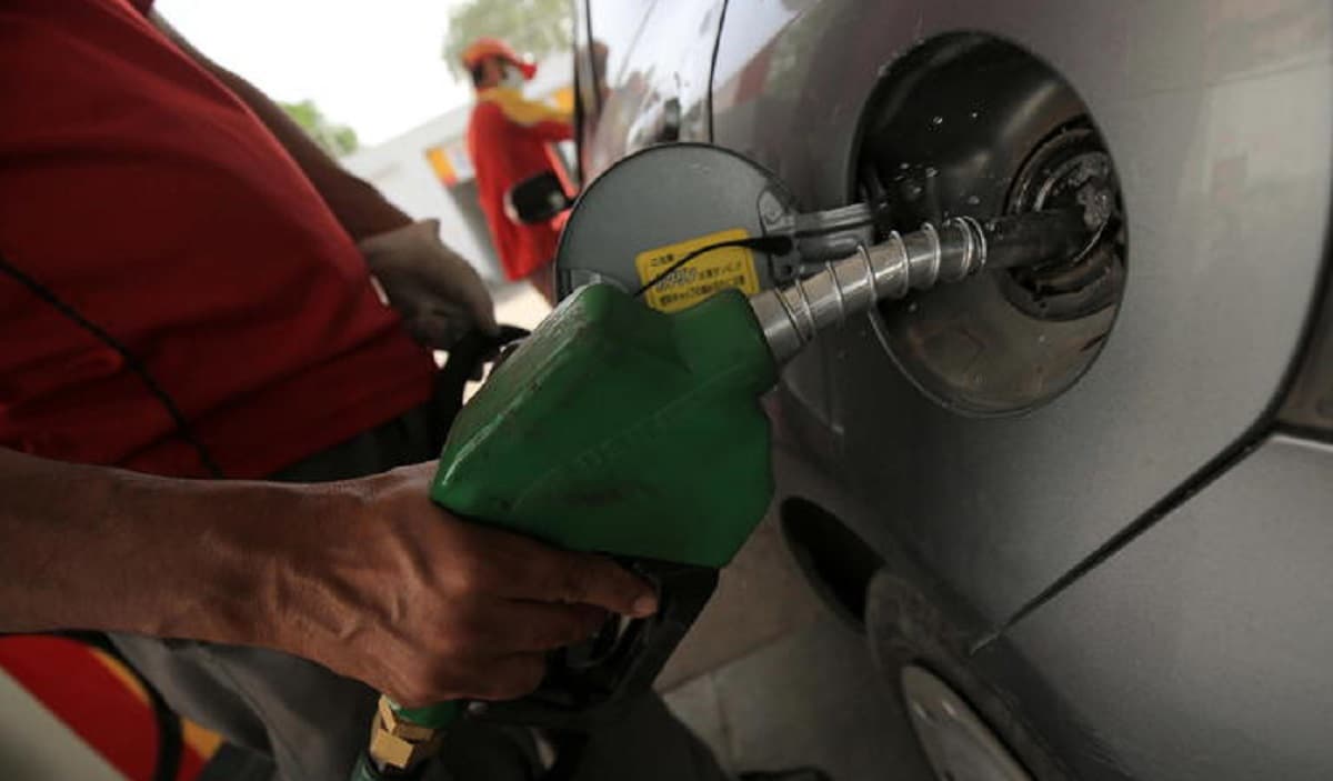 Prezzi benzina e diesel, i 25 centesimi in meno a litro restano fino al 2 maggio