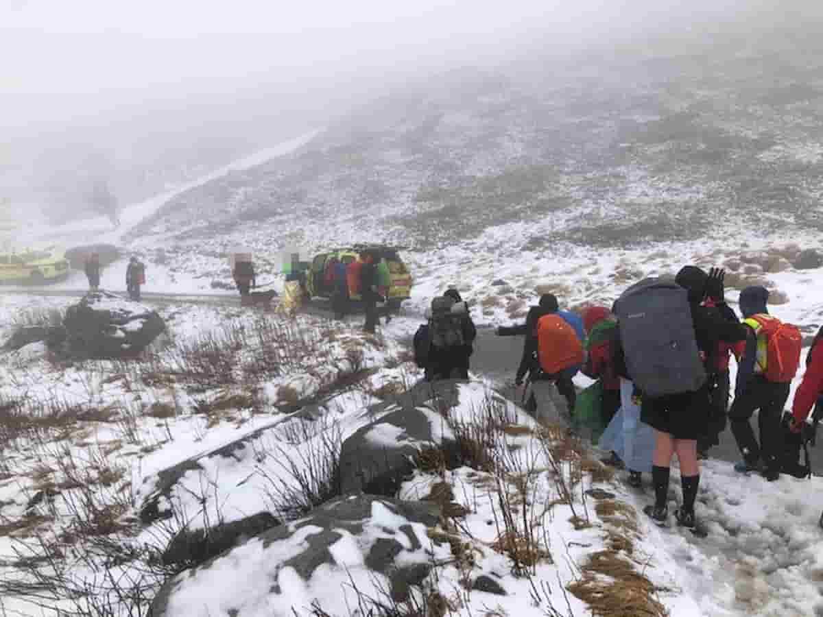 I 15 boy scout in calzoncini sulla neve: avvisati diverse volte della bufera. Salvati sul Corno delle Scale