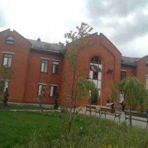 Il monastero requisito dai russi a Mariupol è diventato la sede della Repubblica popolare di Donetsk