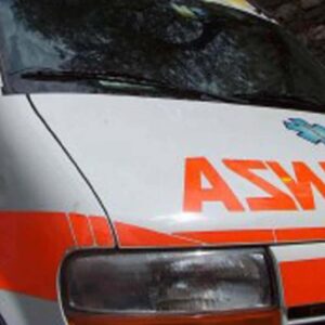 Milano, esplode power bank nello zaino: tre studenti feriti