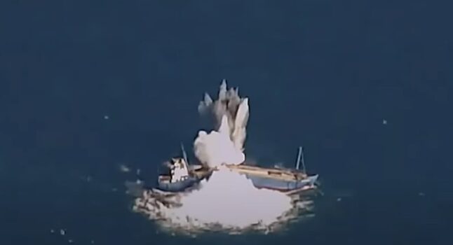 bomba americana Quicksink distrugge nave