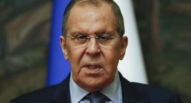 Ucraina, Lavrov: "L'Occidente ha dichiarato una guerra ibrida totale contro la Russia"