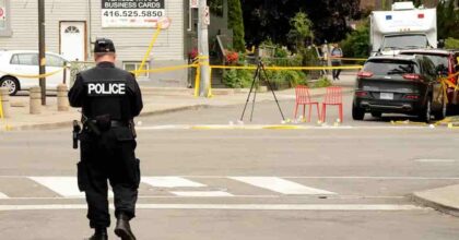 Canada armato fucile ucciso Toronto