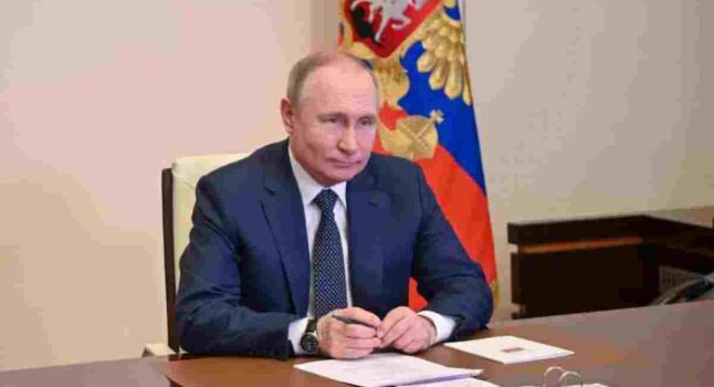 Putin imporrà la legge marziale in Russia per continuare la guerra in Ucraina, lo svela l'intelligence Usa