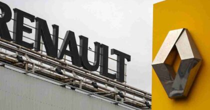 Renault, le attività in Russia passano allo Stato: firmati accordi per il trasferimento degli asset